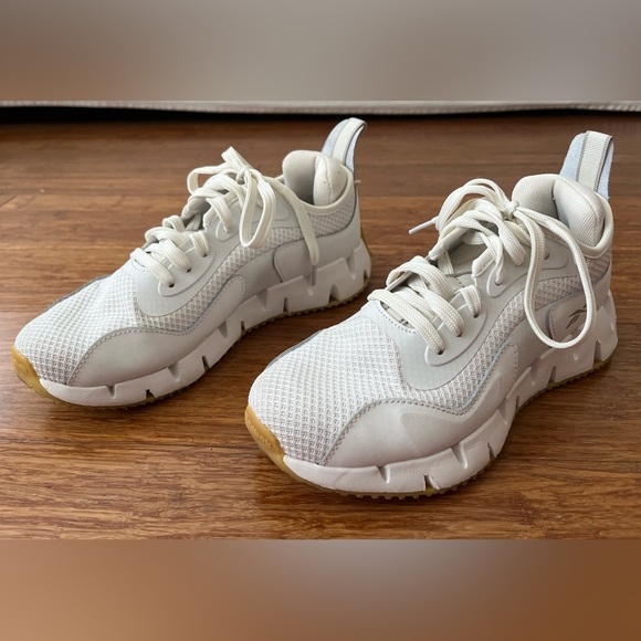 Sneakers Reebok White Galaxy 1 Athletic Old School Running Workout 7.5 - Picture 5 of 10